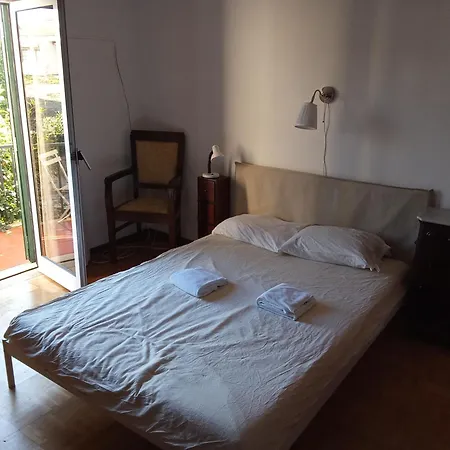 With Balconies And Garden Apartamento