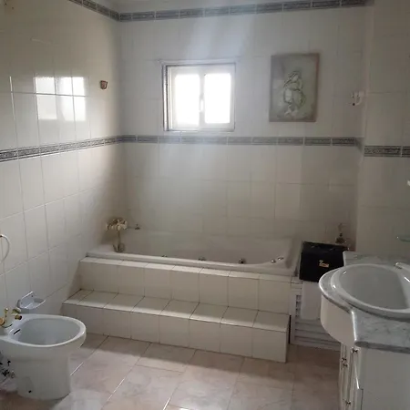 With Balconies And Garden شقة *