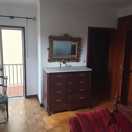 With Balconies And Garden Appartement *