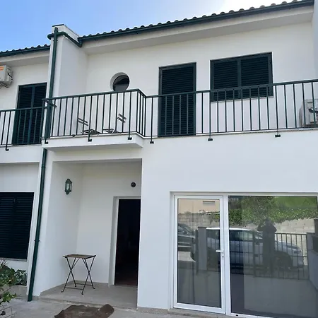 With Balconies And Garden Apartment *
